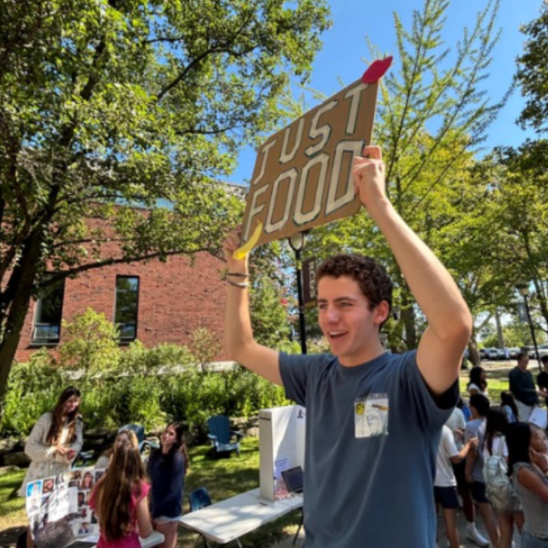 RCDS Clubs Come Alive at the Activities Fair