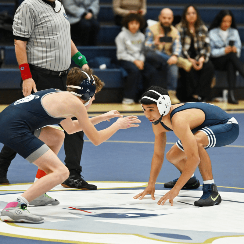 Wrestling’s Close-Knit Season